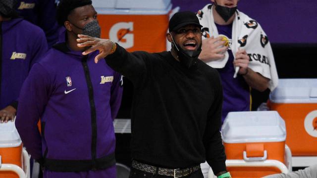 2026世界杯高清赛事直播-湖人看到重回前6的希望，詹姆斯还不复出更待何时？